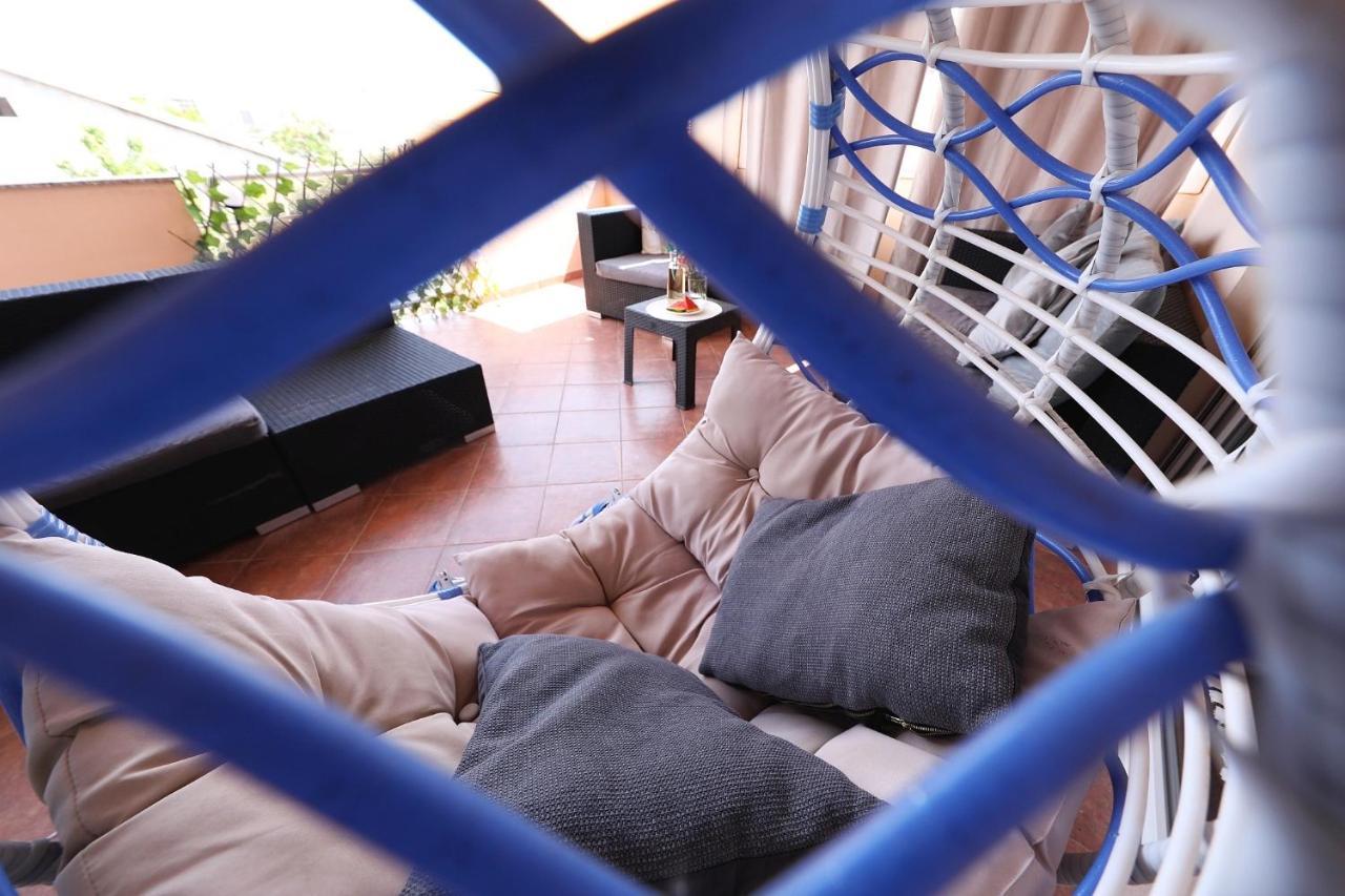 Apartman Nika Sa Jacuzzijem Zara Esterno foto