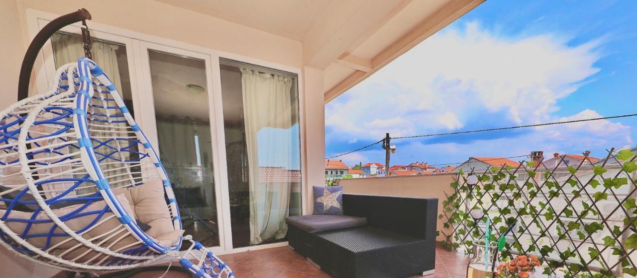 Apartman Nika Sa Jacuzzijem Zara Esterno foto
